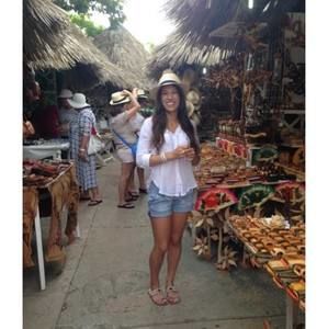 Meet your Posher, Shaida